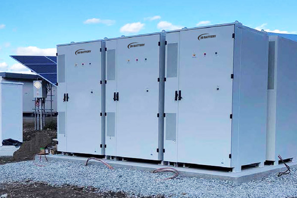 grid scale battery storage manufacturers